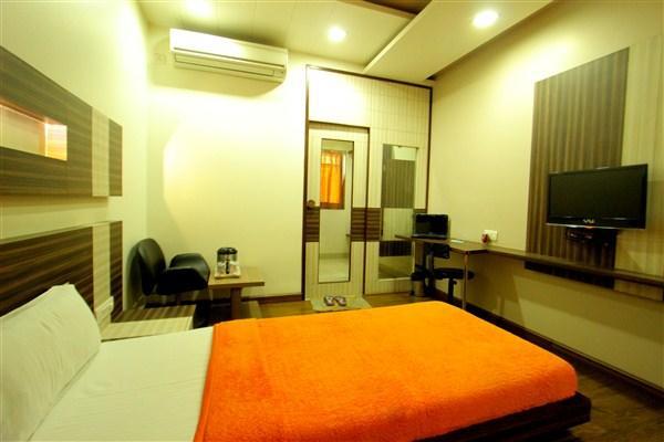 Princess Hotel Ankleshwar Exterior photo