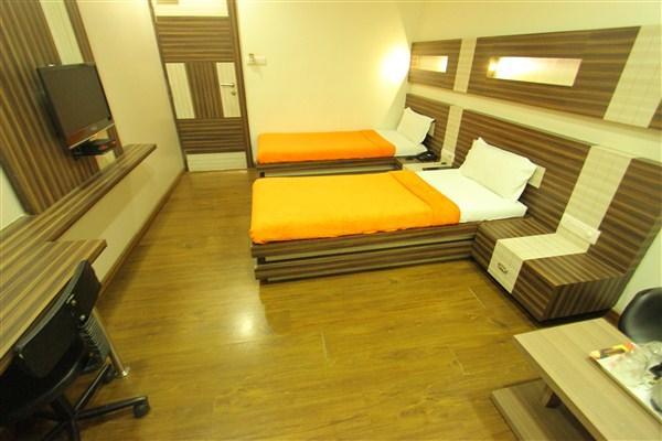 Princess Hotel Ankleshwar Exterior photo